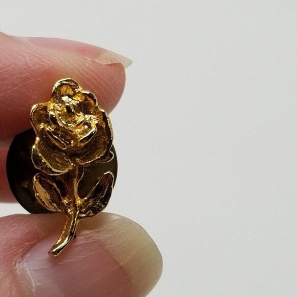 Vintage Golden Rose Brooch Gold Tone Flower Metal Lapel Pin Tie Clip - Picture 3 of 4